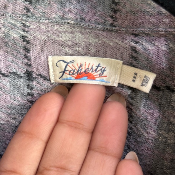 Faherty Flannel Button-down Shirt - Picture 3 of 6